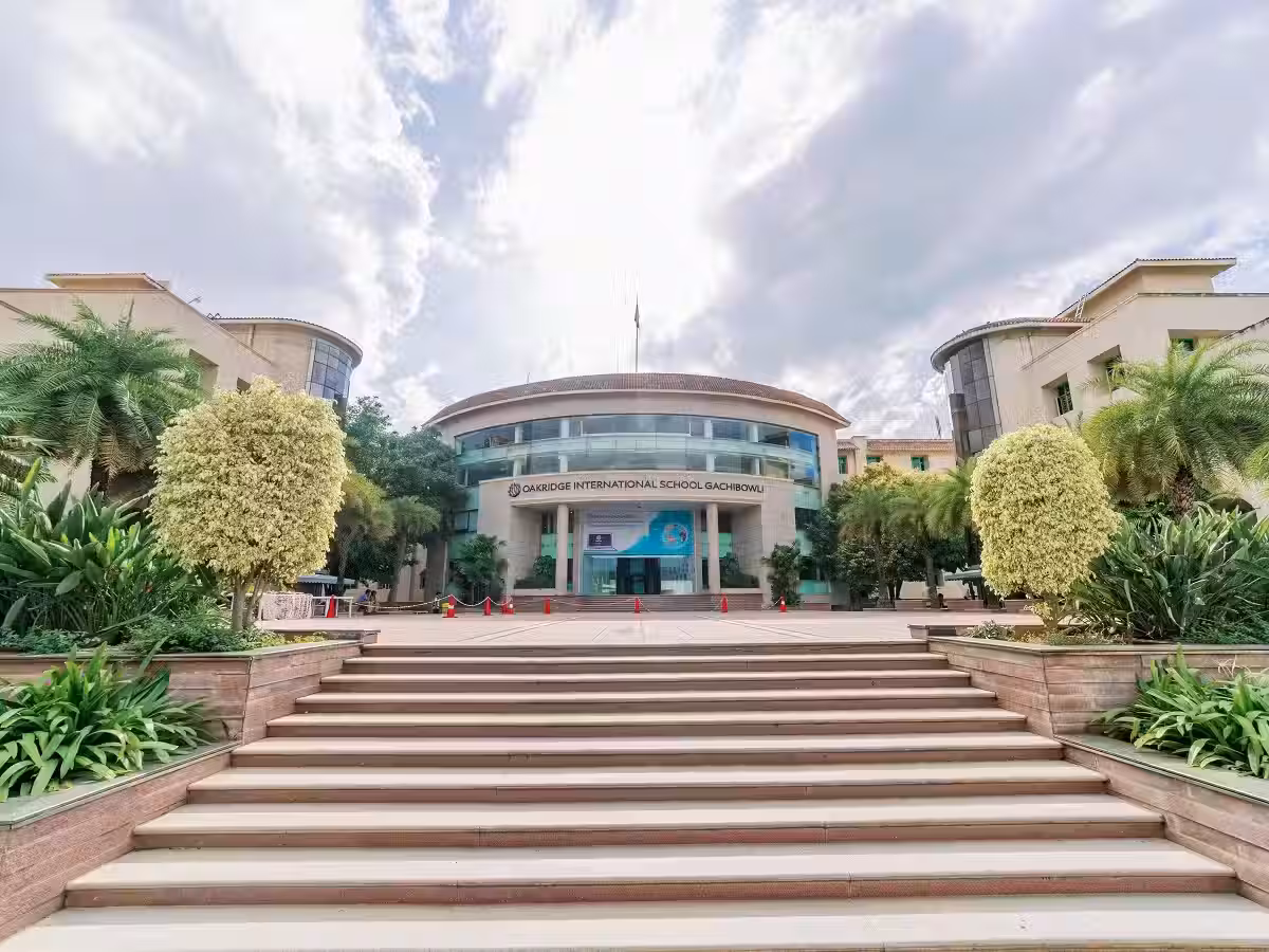 Oakridge International School
